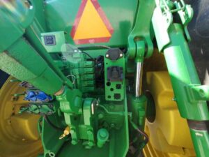 2013johndeere8360rmfwdtractor-7_6ba7740600984e20a09d1fe3e01a0e60