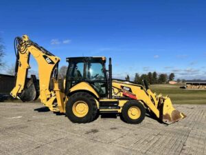 2016 CAT 450F Extendahoe (18)