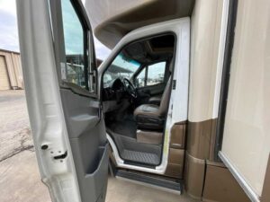 2017 WINNEBAGO VIEW 24V (13)_1