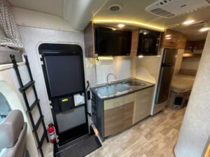 2017 WINNEBAGO VIEW 24V (32)_1