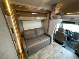 2017 WINNEBAGO VIEW 24V (34)_1