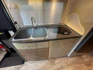2017 WINNEBAGO VIEW 24V (38)_1