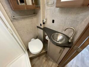 2017 WINNEBAGO VIEW 24V (54)_1