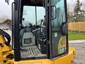 2020cat305.5e2miniexcavator_1d73e8e6e3c24ec7ad4f529a1a112266