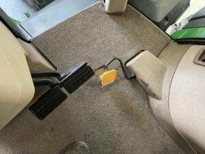 johndeere8370rmfwdtractor_39e2de779b2c4fa091455bbfc9b6b6ec