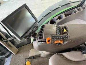 johndeere8370rmfwdtractor_3ca3e2e00f024f39a938b52b3656d942