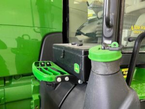 mfwdtractor-32_b4cdb010ed6440c7a4d905071c356408